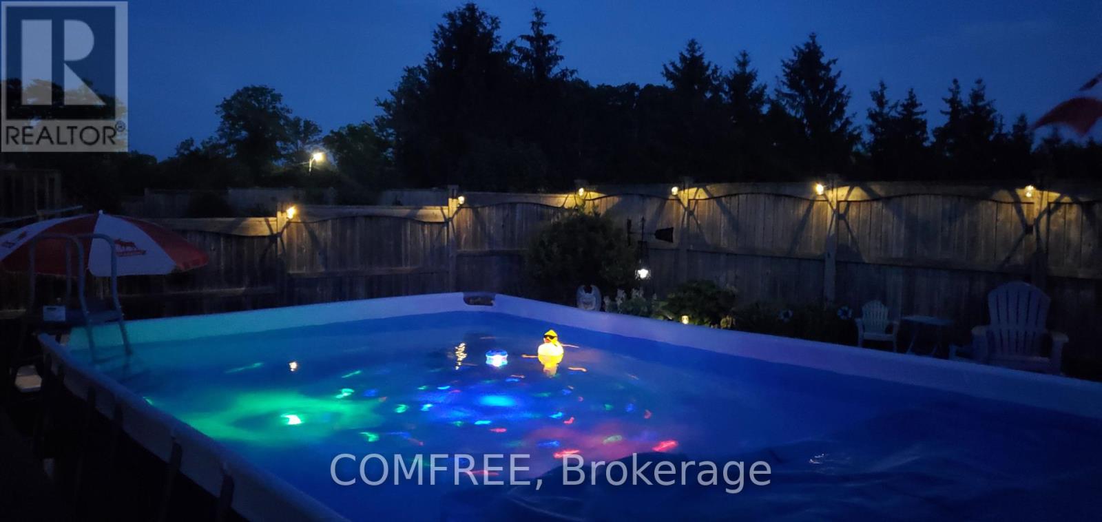 Photo 34 of 4012 Edward Street, Petrolia ON