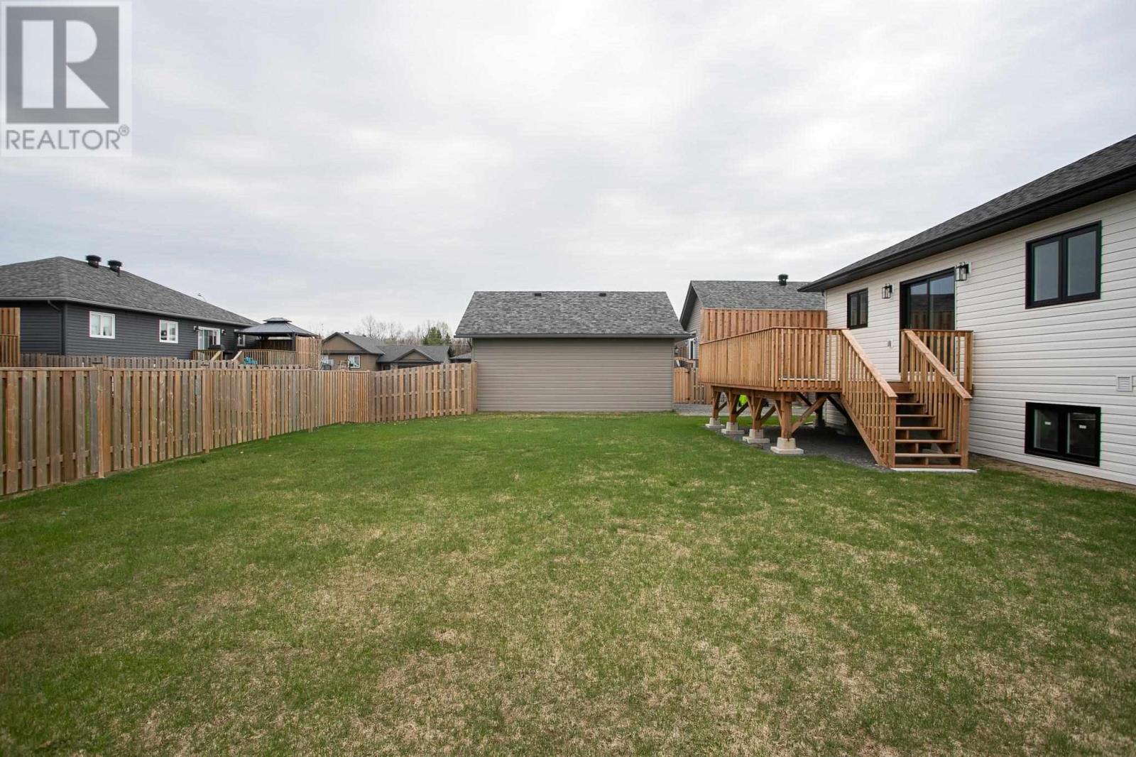 Photo 32 of 7 Noah Dr, Sault Ste Marie ON