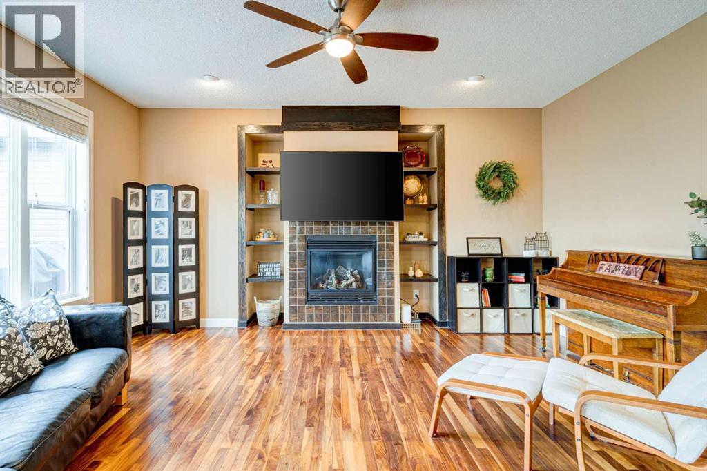 Single Family House for Sale in  Autumn Gardens SE Auburn Bay Calgary 
