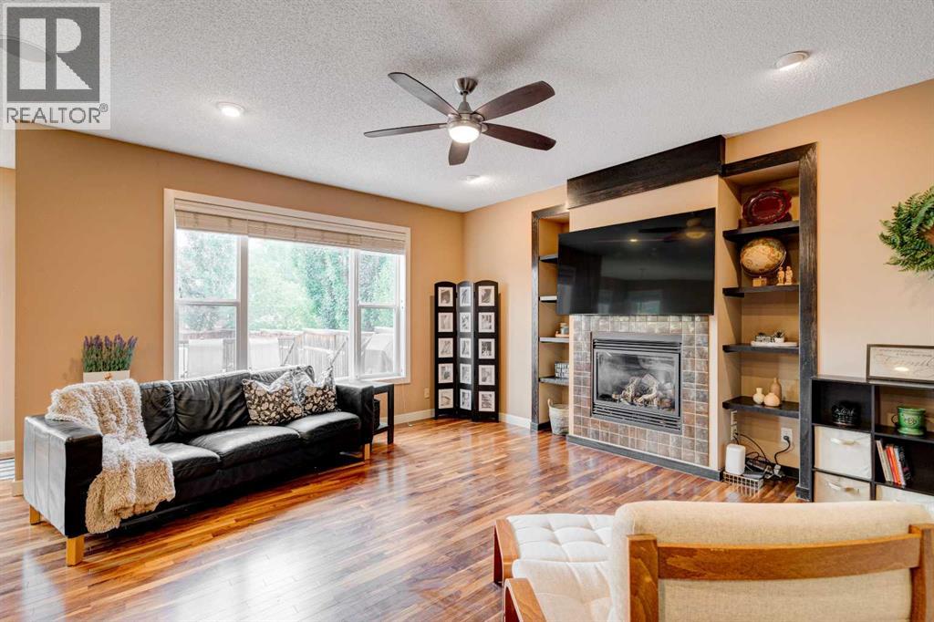 Single Family House for Sale in  Autumn Gardens SE Auburn Bay Calgary 