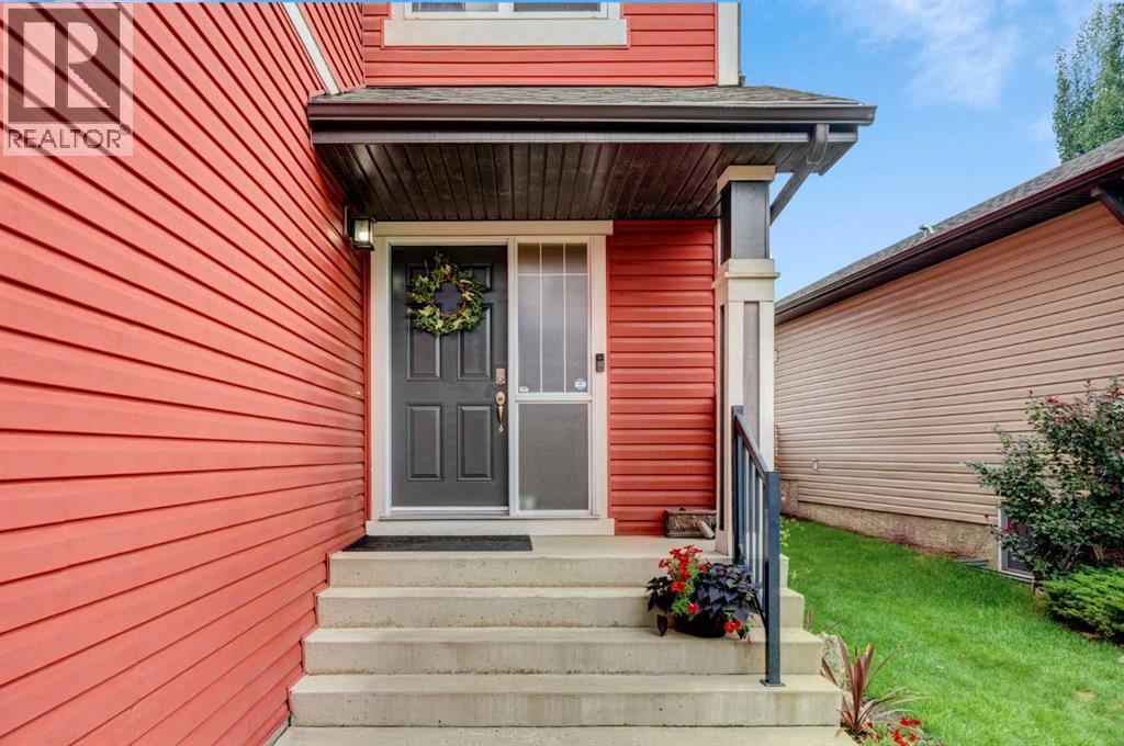 Single Family House for Sale in  Autumn Gardens SE Auburn Bay Calgary 
