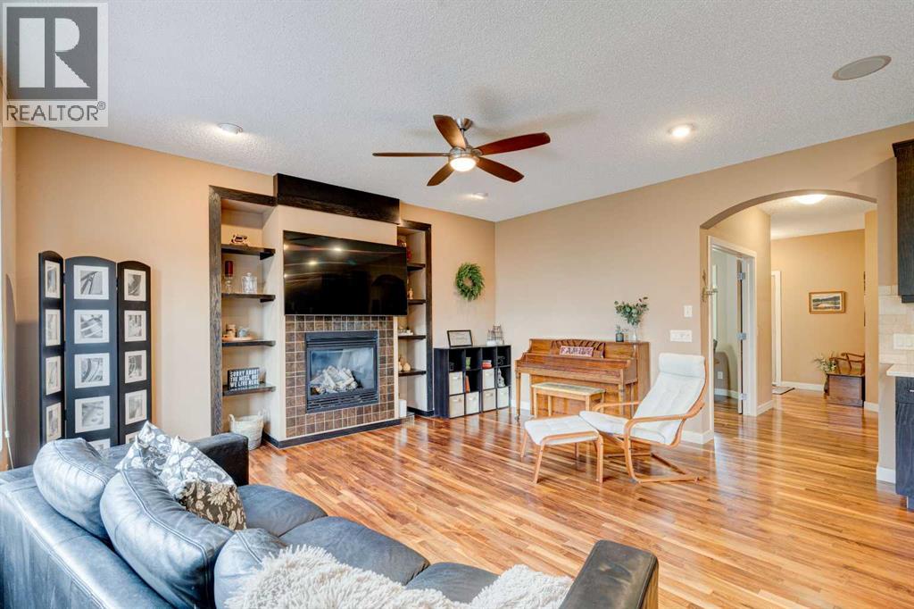 Single Family House for Sale in  Autumn Gardens SE Auburn Bay Calgary 