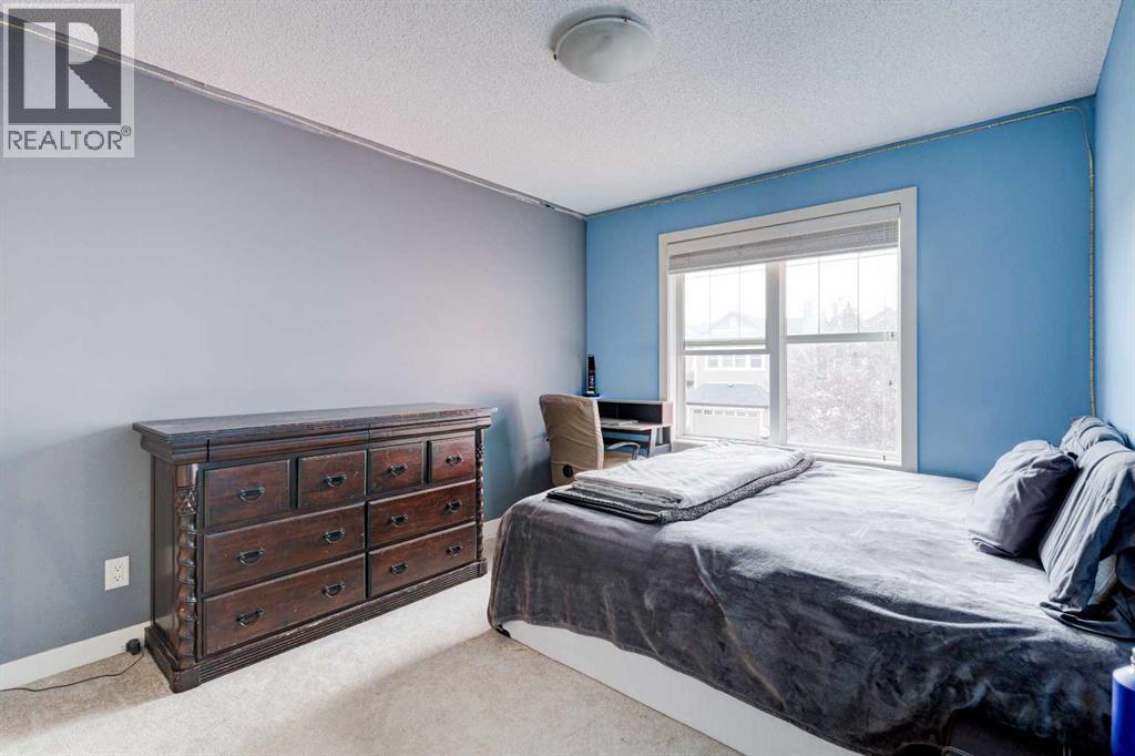 Single Family House for Sale in  Autumn Gardens SE Auburn Bay Calgary 