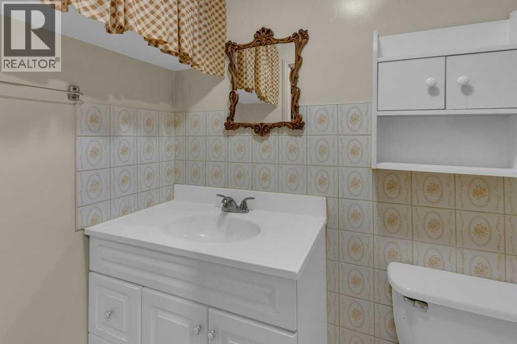 Single Family House Bungalow for Sale in  Norquay Drive NW North Haven Calgary 