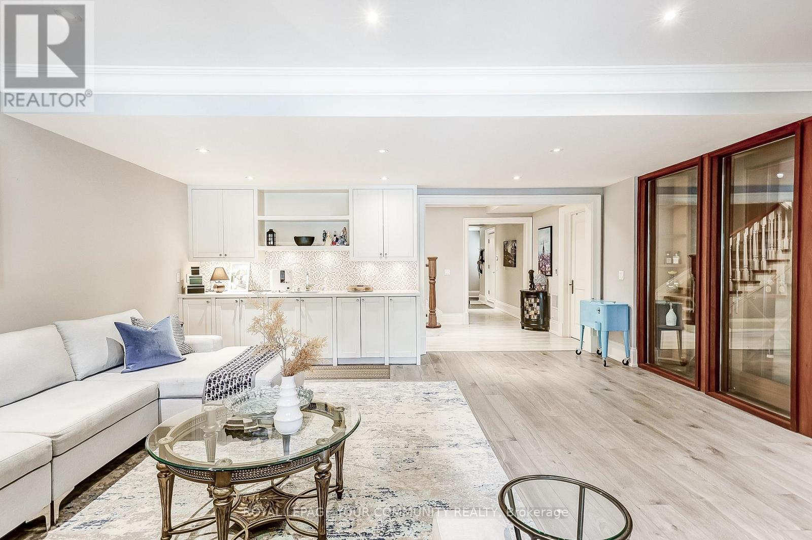 Photo 31 of 222 St Leonards Avenue, Toronto ON