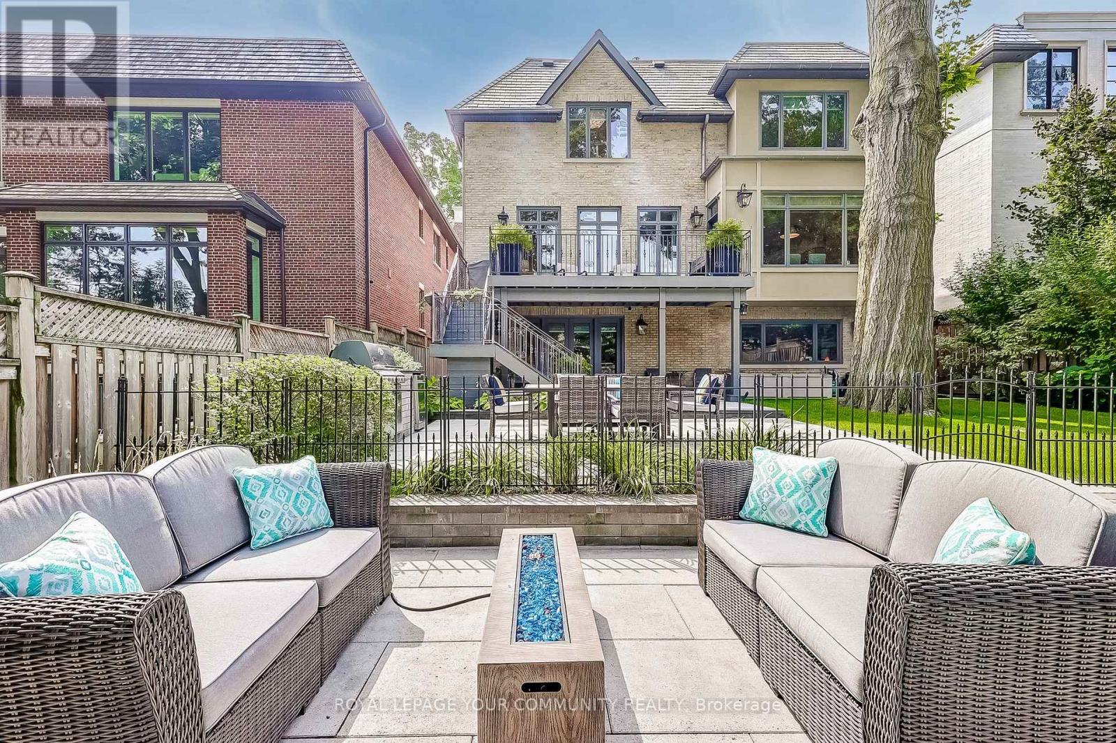 Photo 41 of 222 St Leonards Avenue, Toronto ON