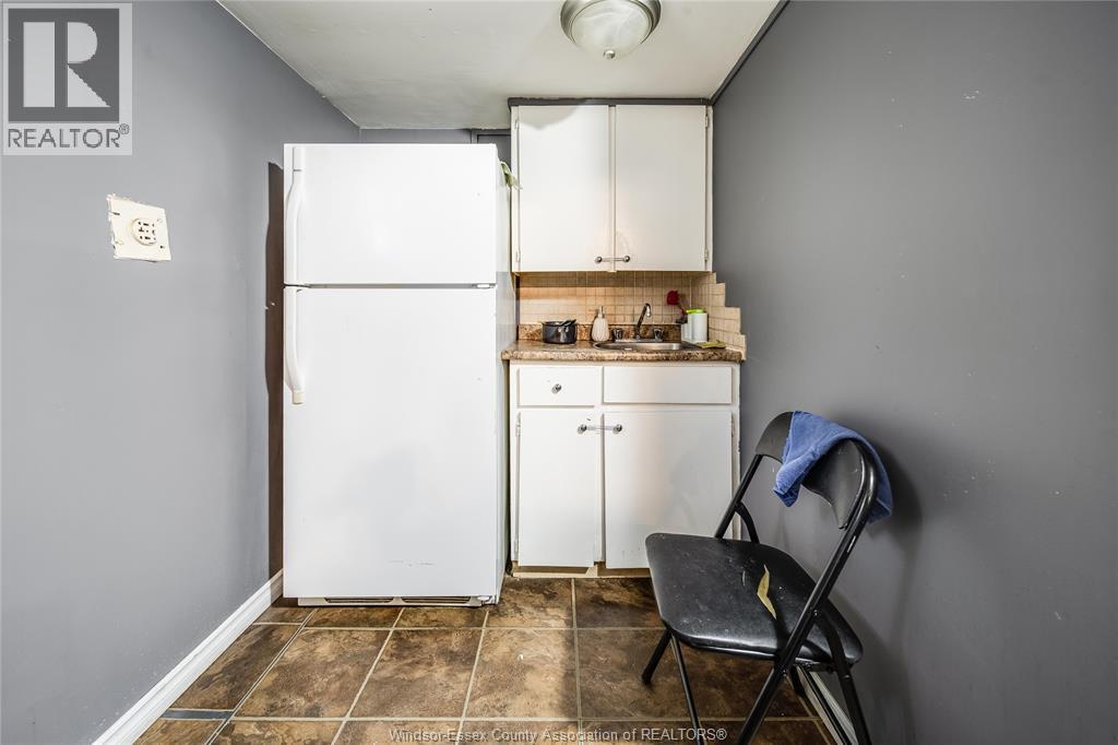 Photo 23 of 756 Brant Street, Windsor ON