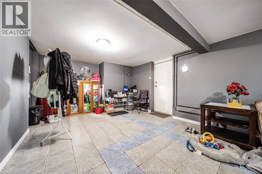 Photo 2 of 756 Brant Street, Windsor ON