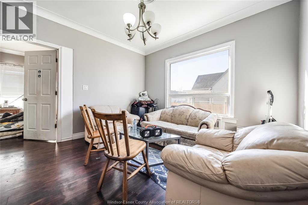 Photo 9 of 756 Brant Street, Windsor ON