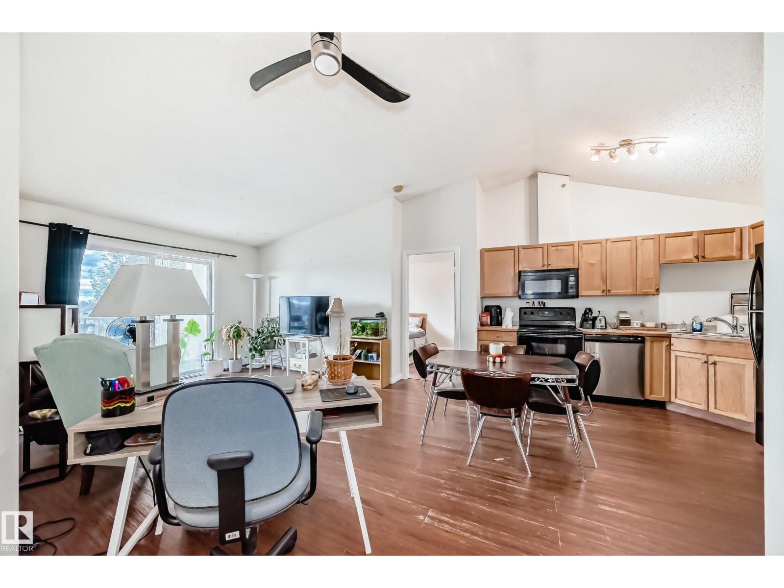 Photo 17 of 325 9525 162 Av Nw, Edmonton AB