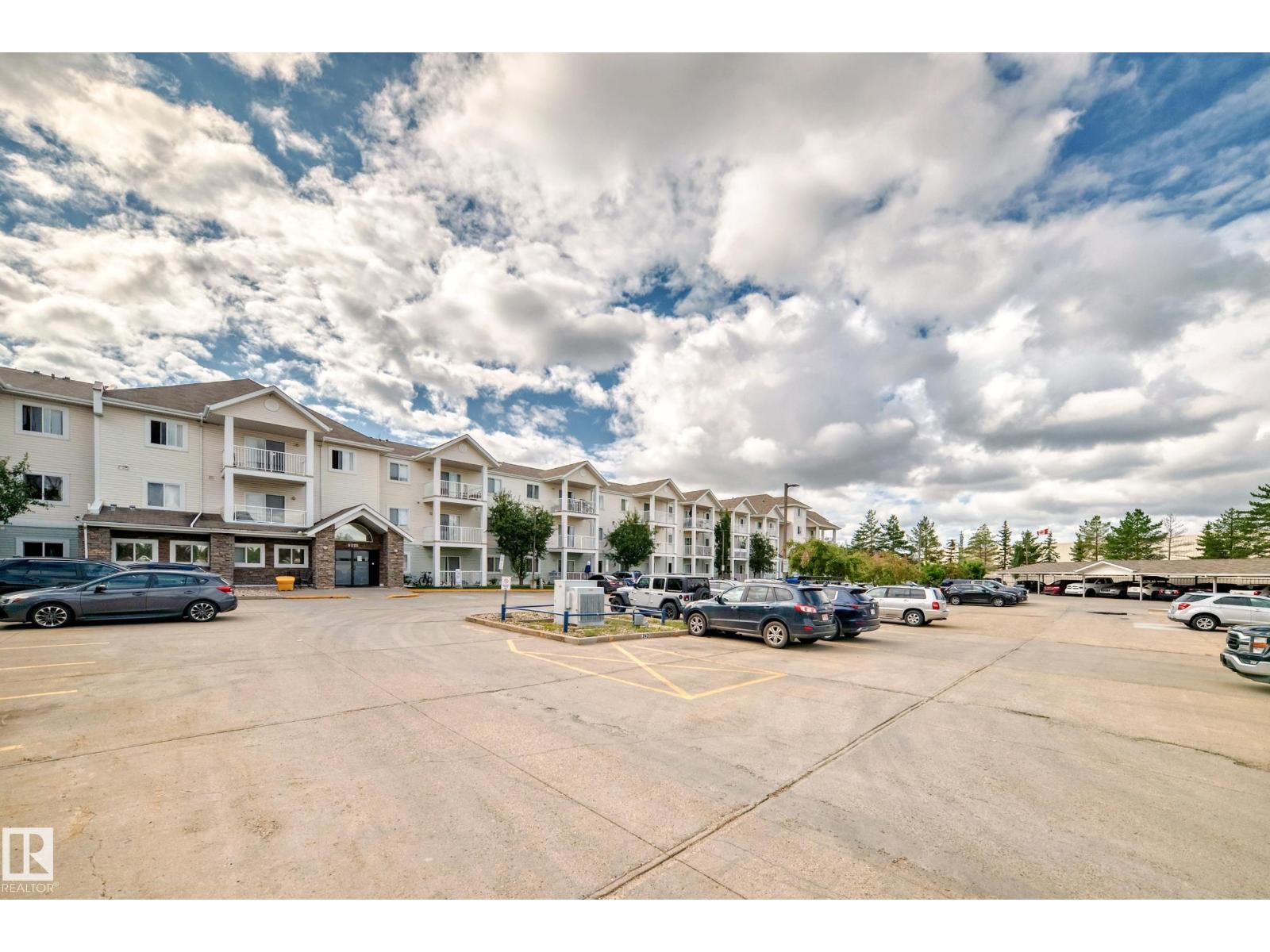 Photo 3 of 325 9525 162 Av Nw, Edmonton AB