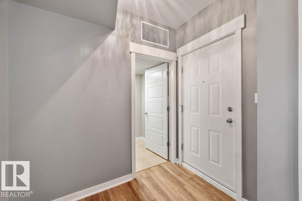 Photo 46 of 412 10518 113 St Nw, Edmonton AB