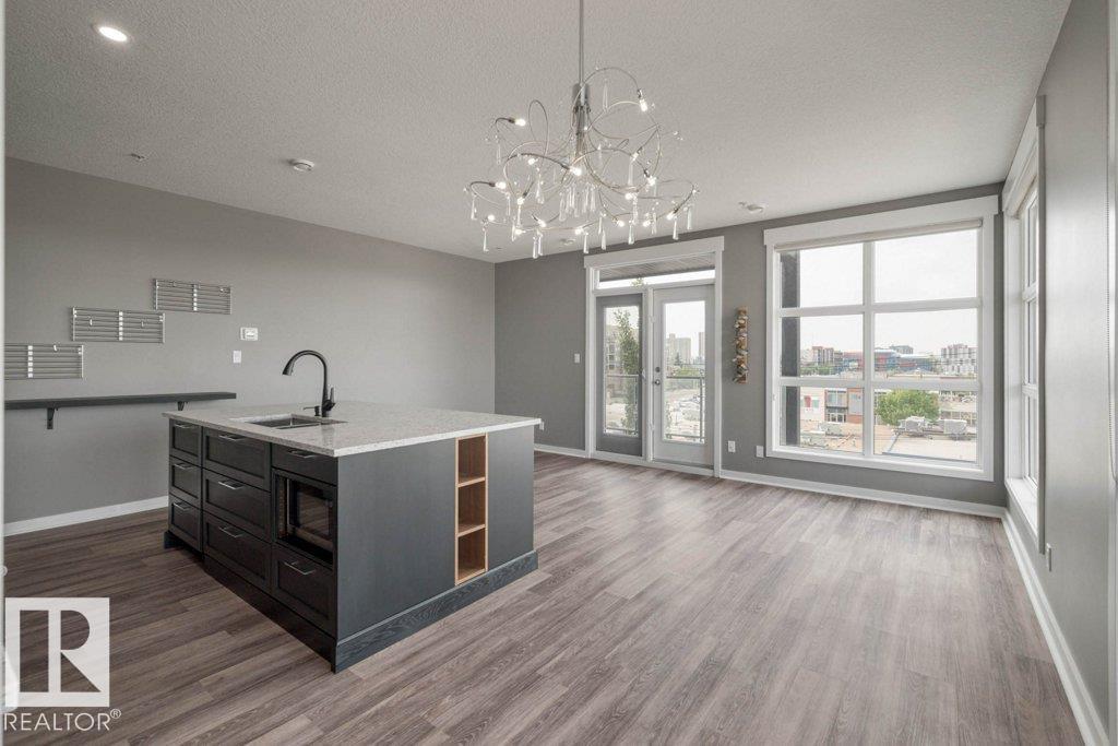 Photo 16 of 412 10518 113 St Nw, Edmonton AB