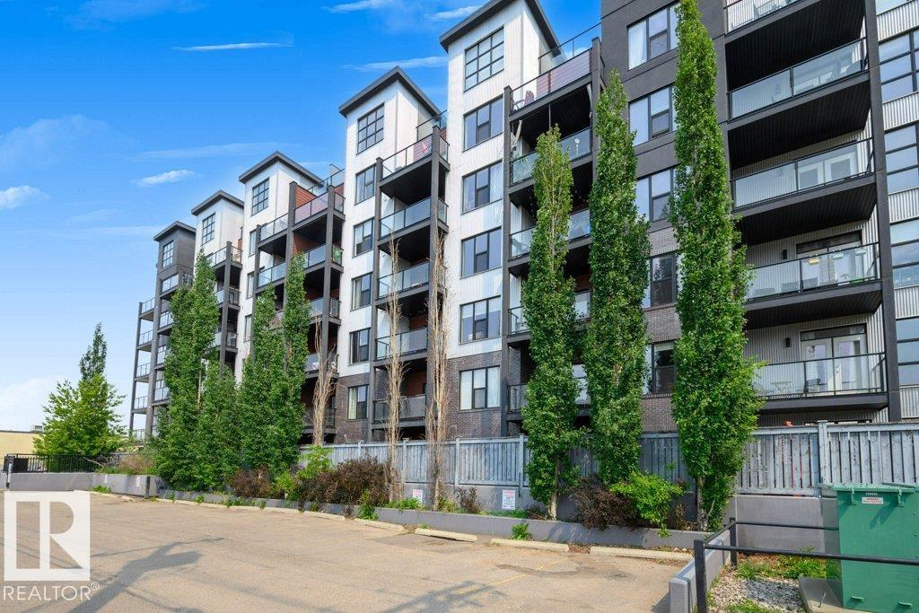 Photo 11 of 412 10518 113 St Nw, Edmonton AB