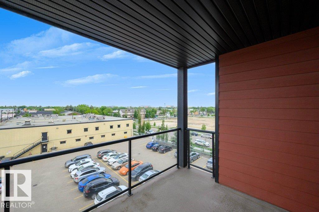 Photo 8 of 412 10518 113 St Nw, Edmonton AB