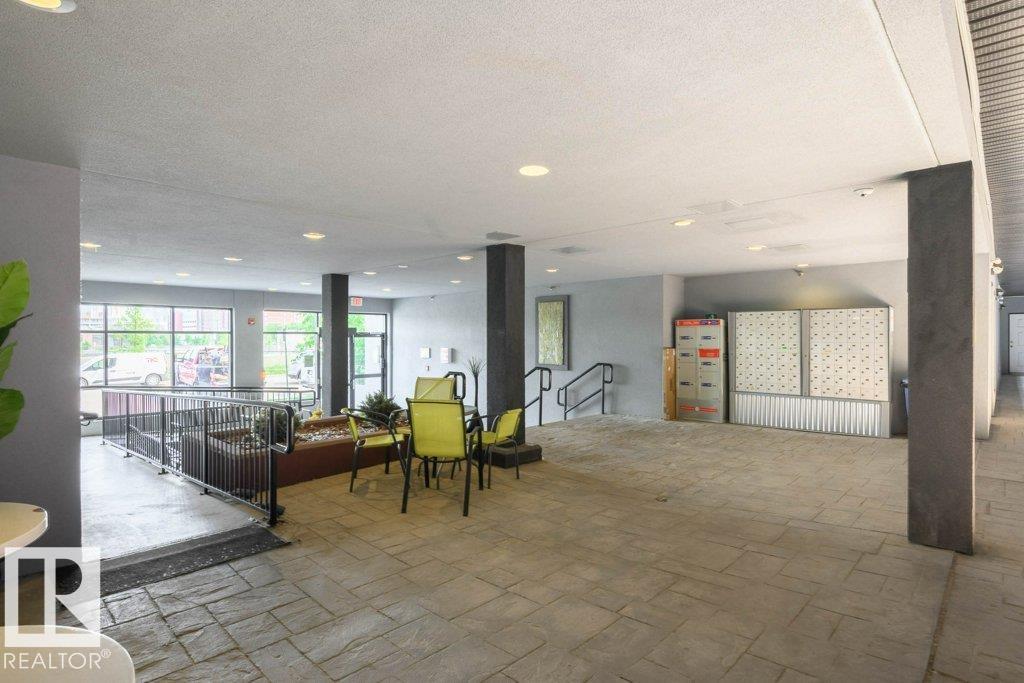 Photo 10 of 412 10518 113 St Nw, Edmonton AB