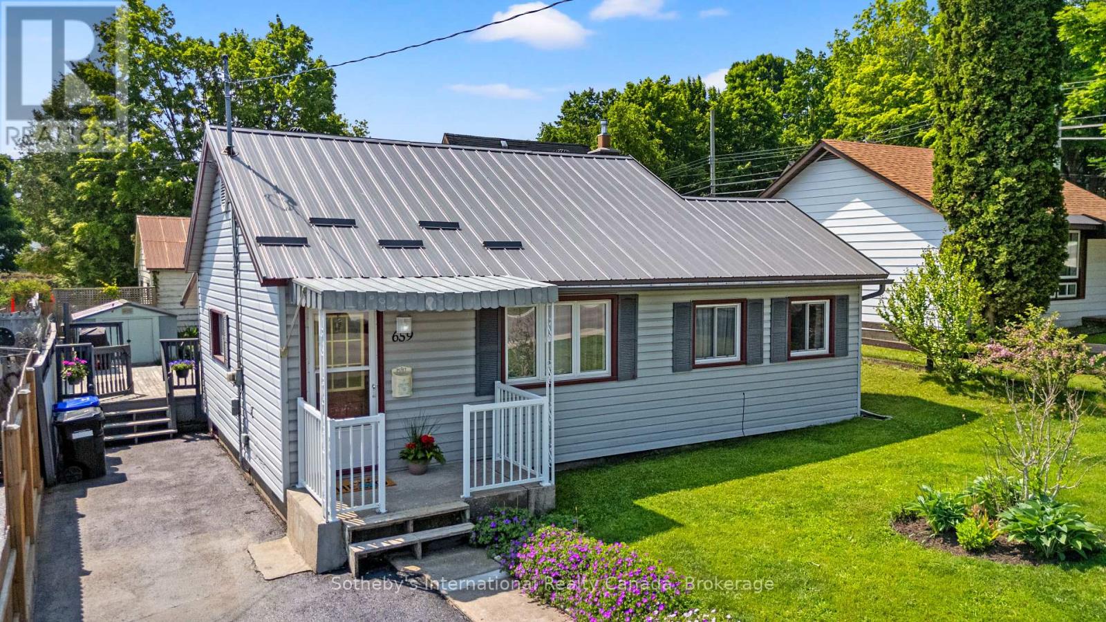 Photo 1 of 659 Victoria Street, Midland ON