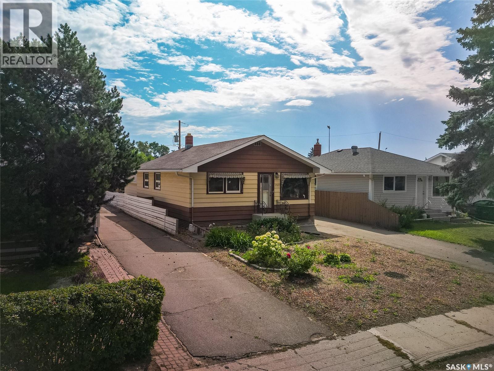 Photo 26 of 1737 Regent Street, Regina SK