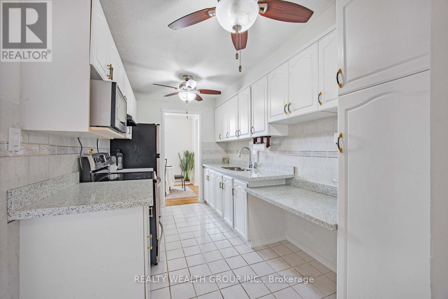 Photo 1 of 1105 90 Ling Road, Toronto ON
