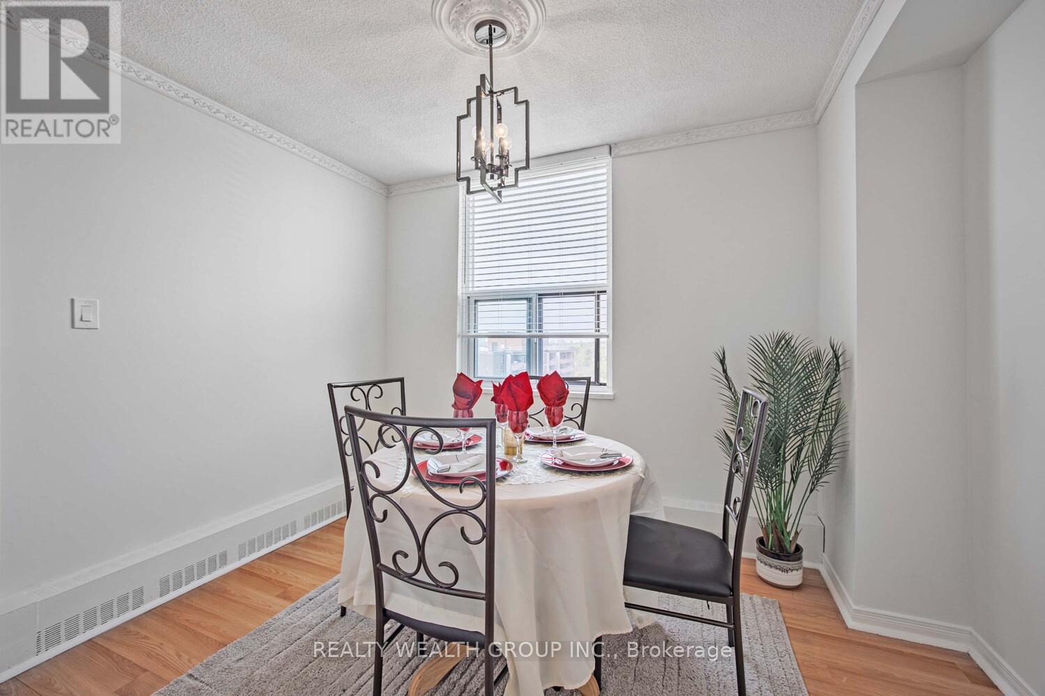 Photo 10 of 1105 90 Ling Road, Toronto ON