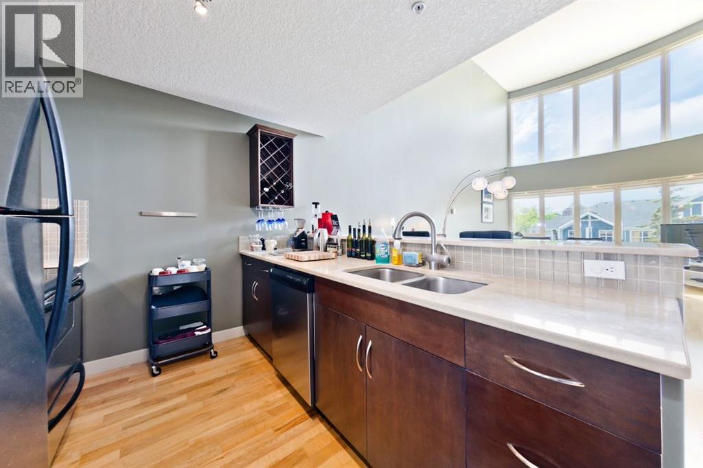 Photo 3 of 410 317 19 Avenue Sw, Calgary AB