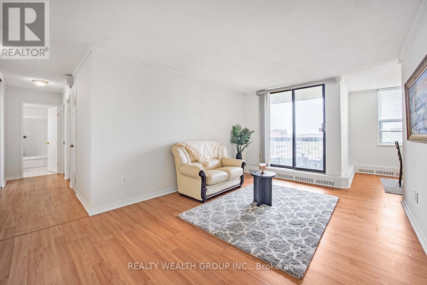 Photo 8 of 1105 90 Ling Road, Toronto ON
