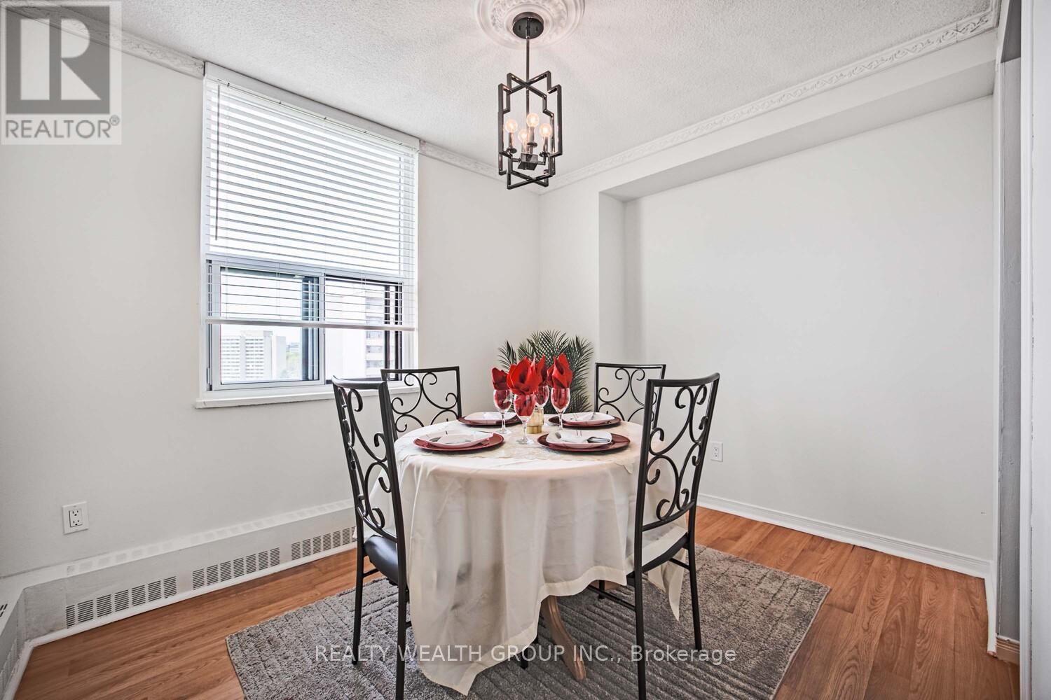 Photo 9 of 1105 90 Ling Road, Toronto ON