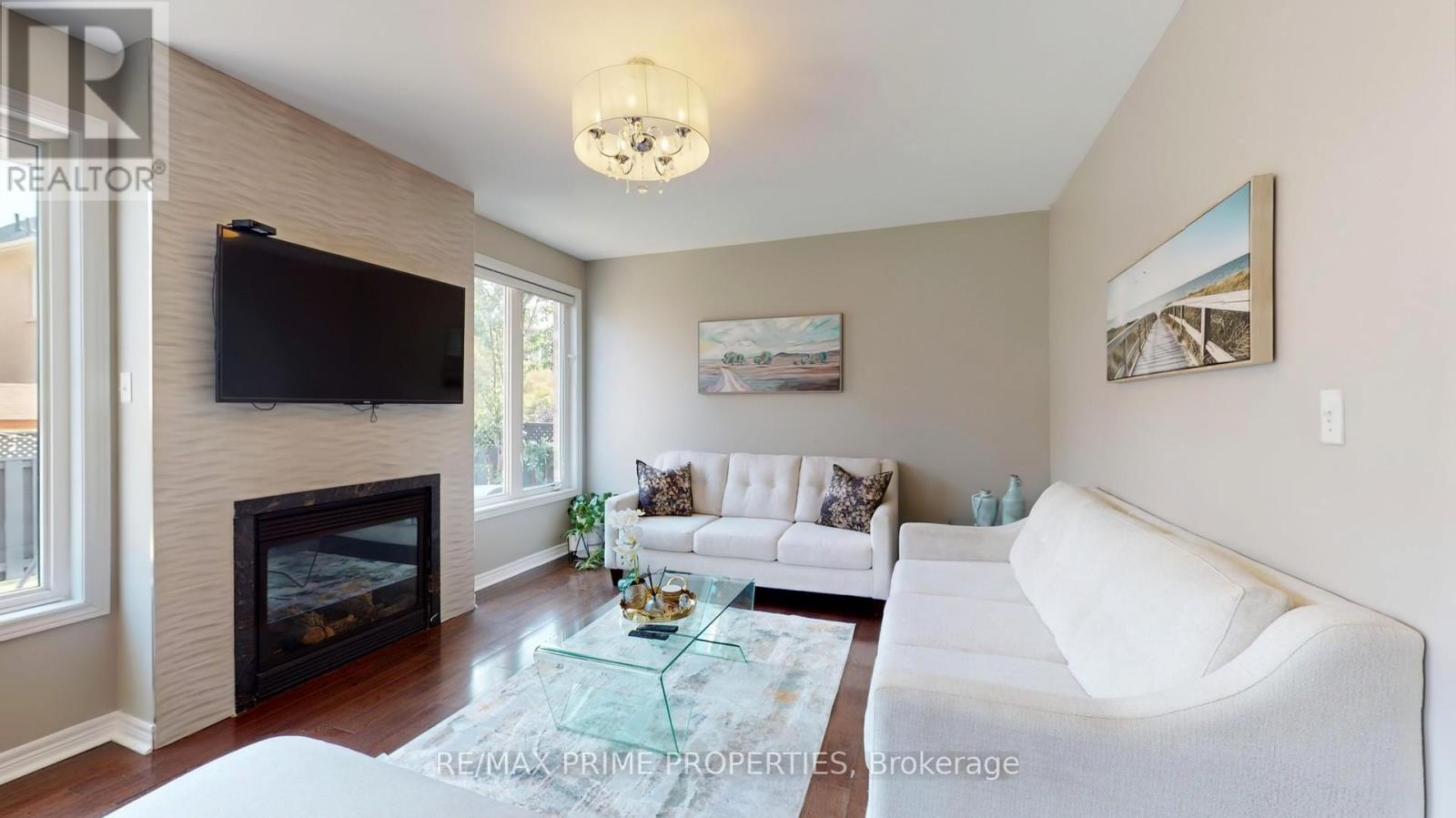 Photo 16 of 13 Lundy Drive, Markham ON