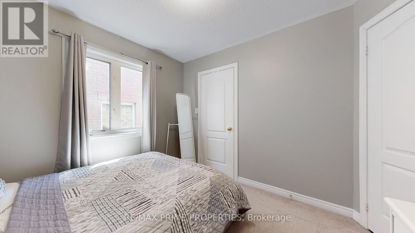 Photo 41 of 13 Lundy Drive, Markham ON