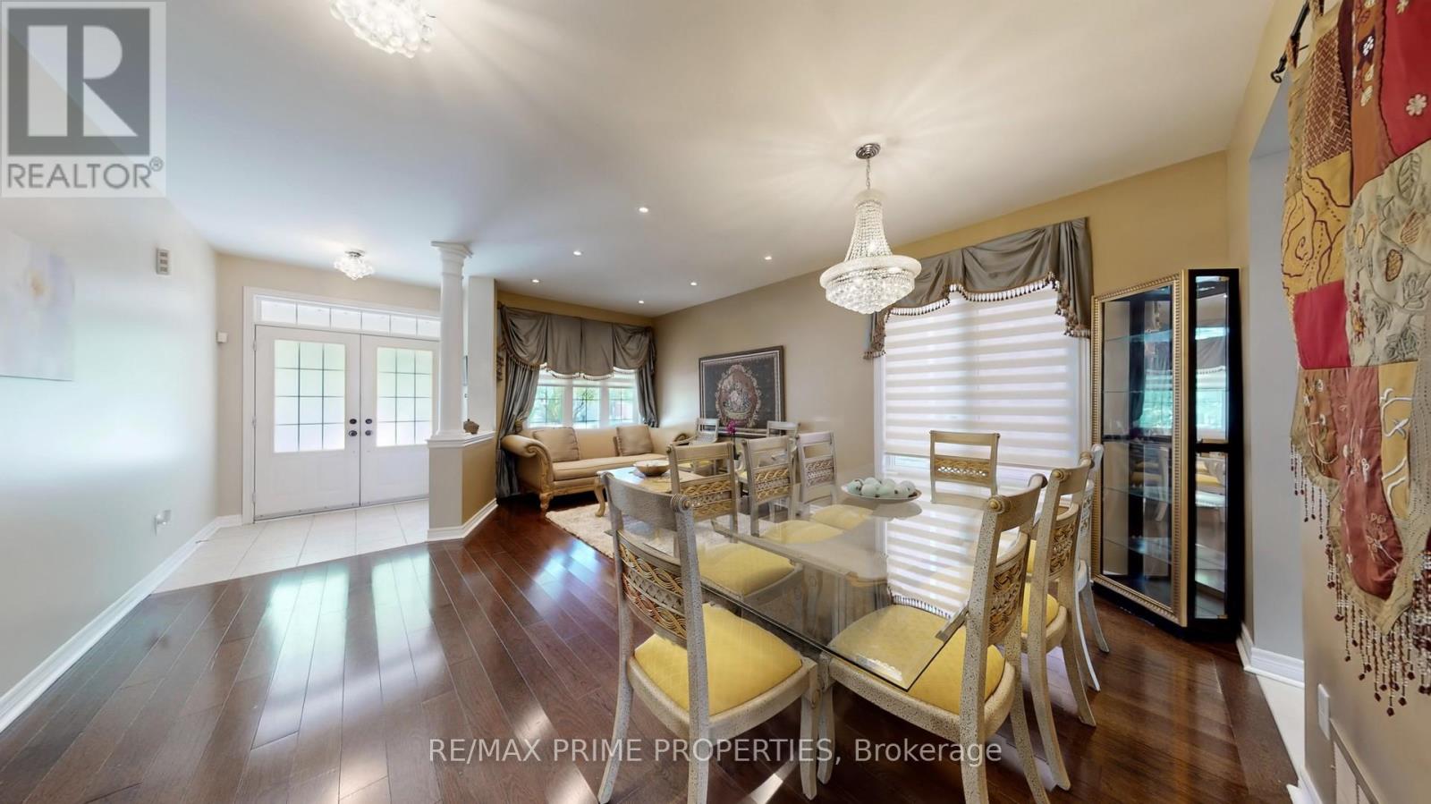 Photo 4 of 13 Lundy Drive, Markham ON