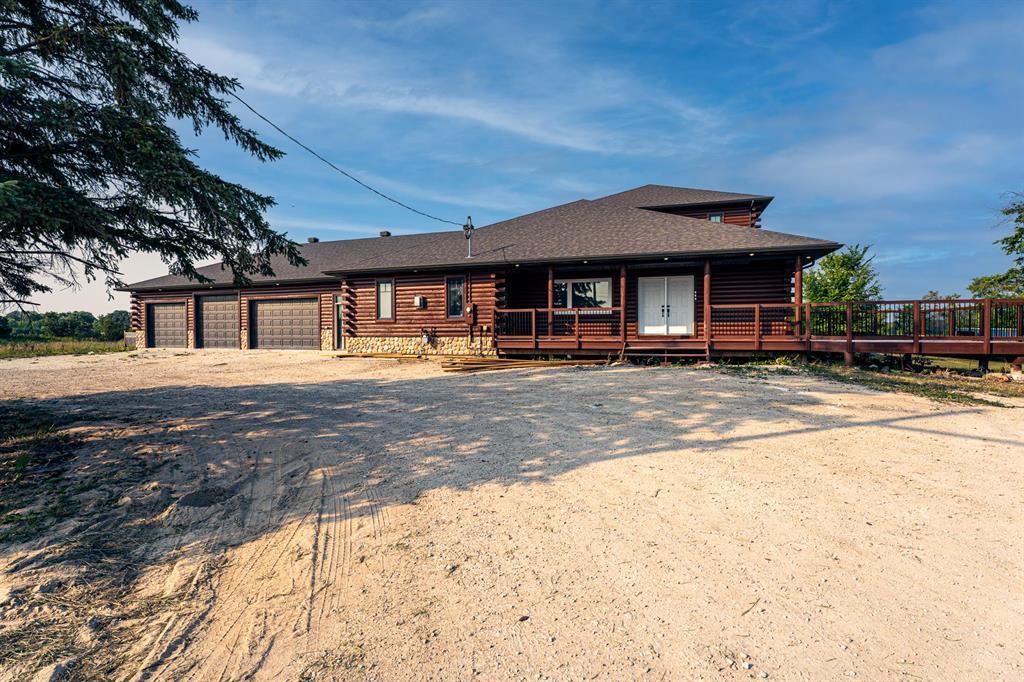 Photo 2 of 949 Strathnaver Avenue, Selkirk MB