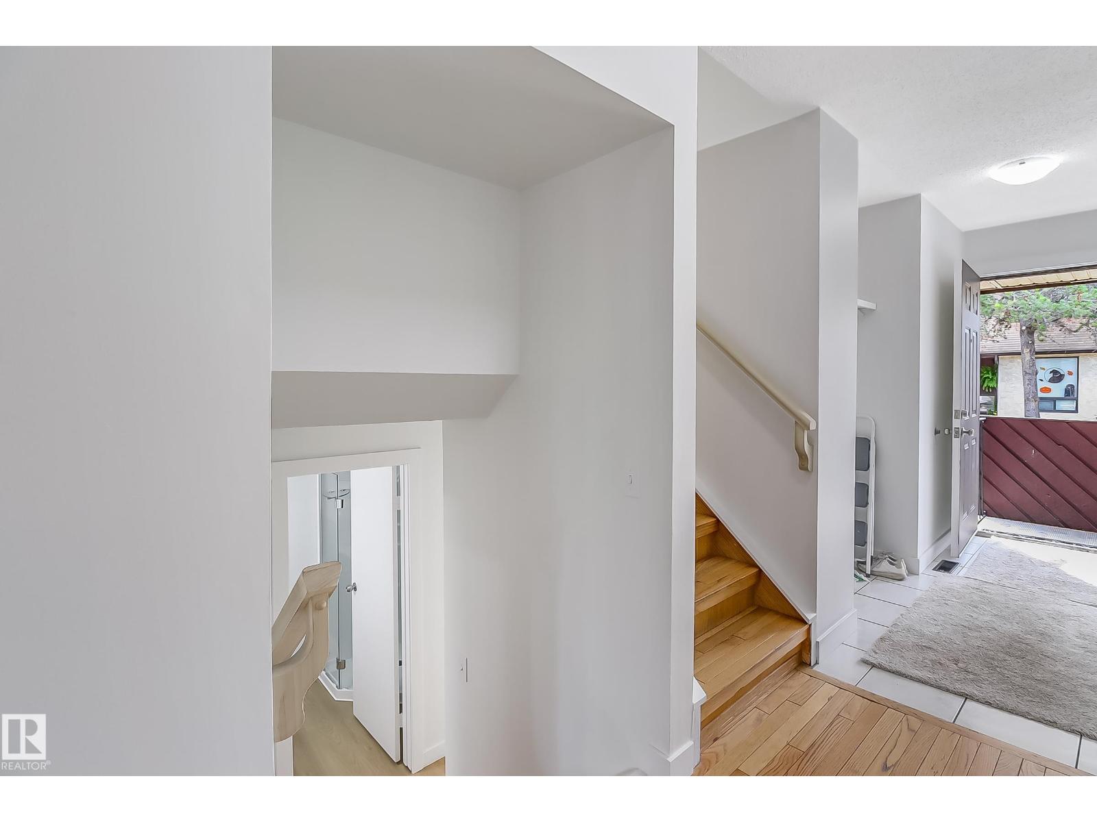 Photo 30 of 744 Saddleback Rd Nw, Edmonton AB