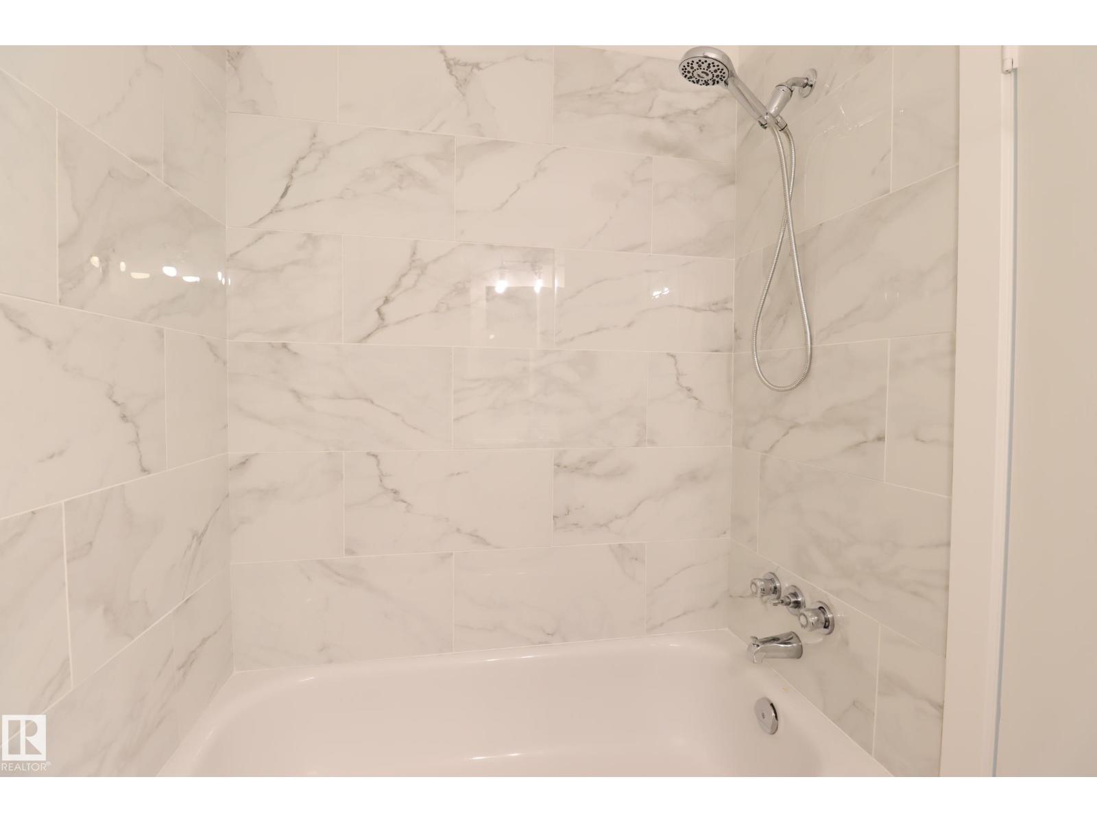 Photo 33 of 744 Saddleback Rd Nw, Edmonton AB