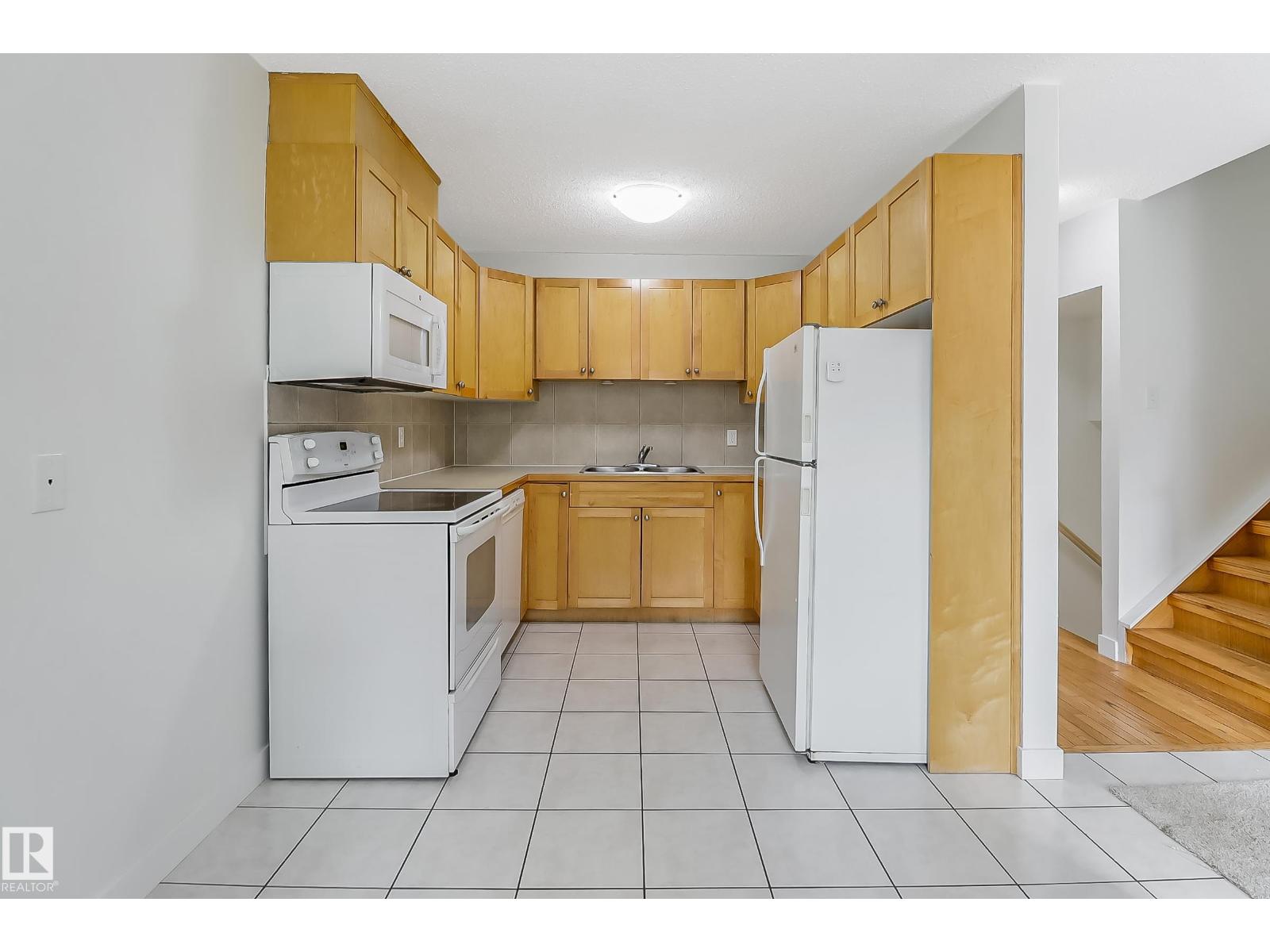 Photo 21 of 744 Saddleback Rd Nw, Edmonton AB