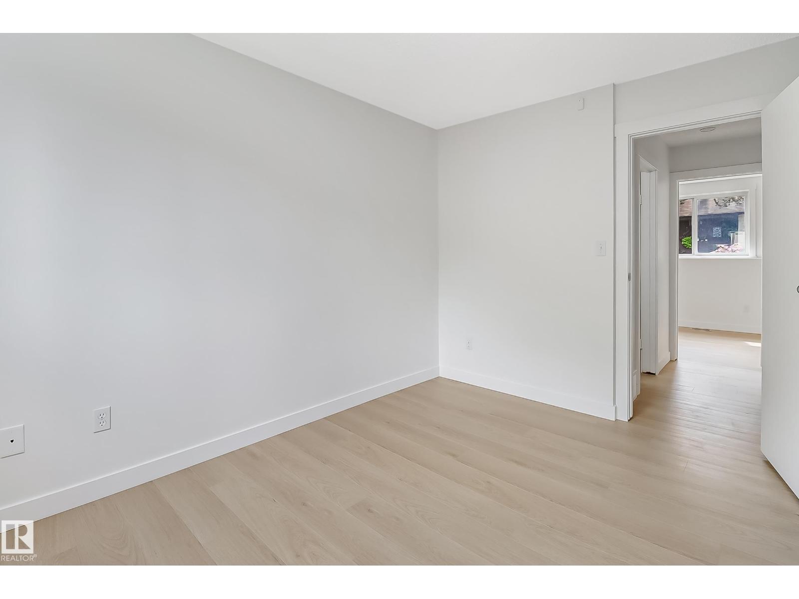 Photo 15 of 744 Saddleback Rd Nw, Edmonton AB