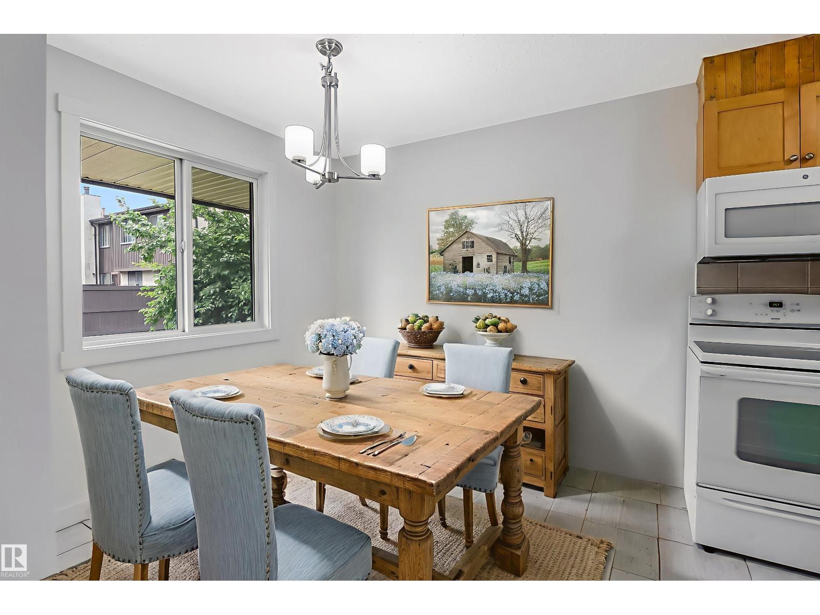 Photo 16 of 744 Saddleback Rd Nw, Edmonton AB