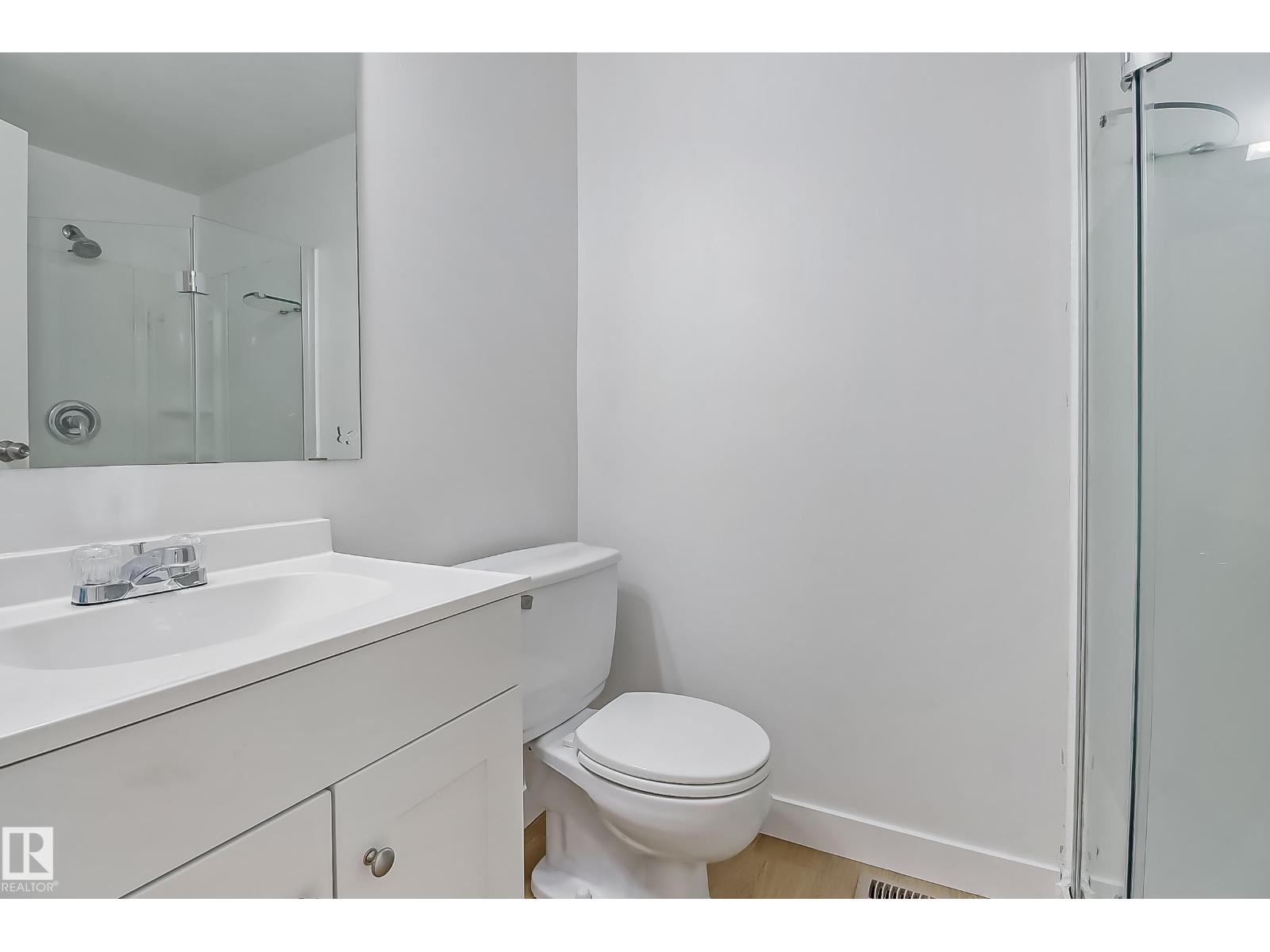 Photo 10 of 744 Saddleback Rd Nw, Edmonton AB
