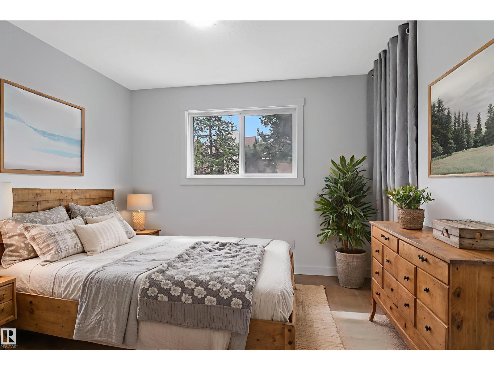 Photo 5 of 744 Saddleback Rd Nw, Edmonton AB