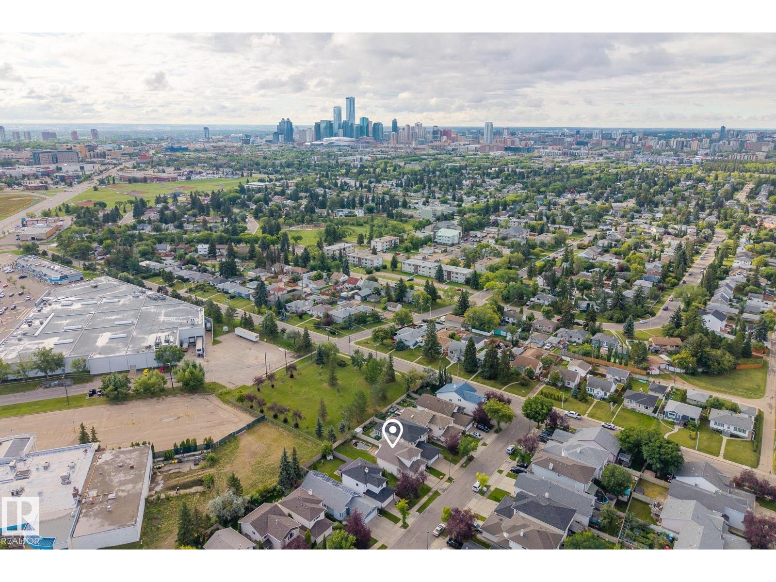 Photo 33 of 11421 118 St Nw, Edmonton AB