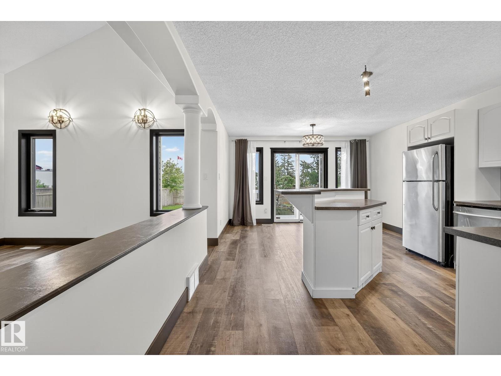 Photo 23 of 11421 118 St Nw, Edmonton AB
