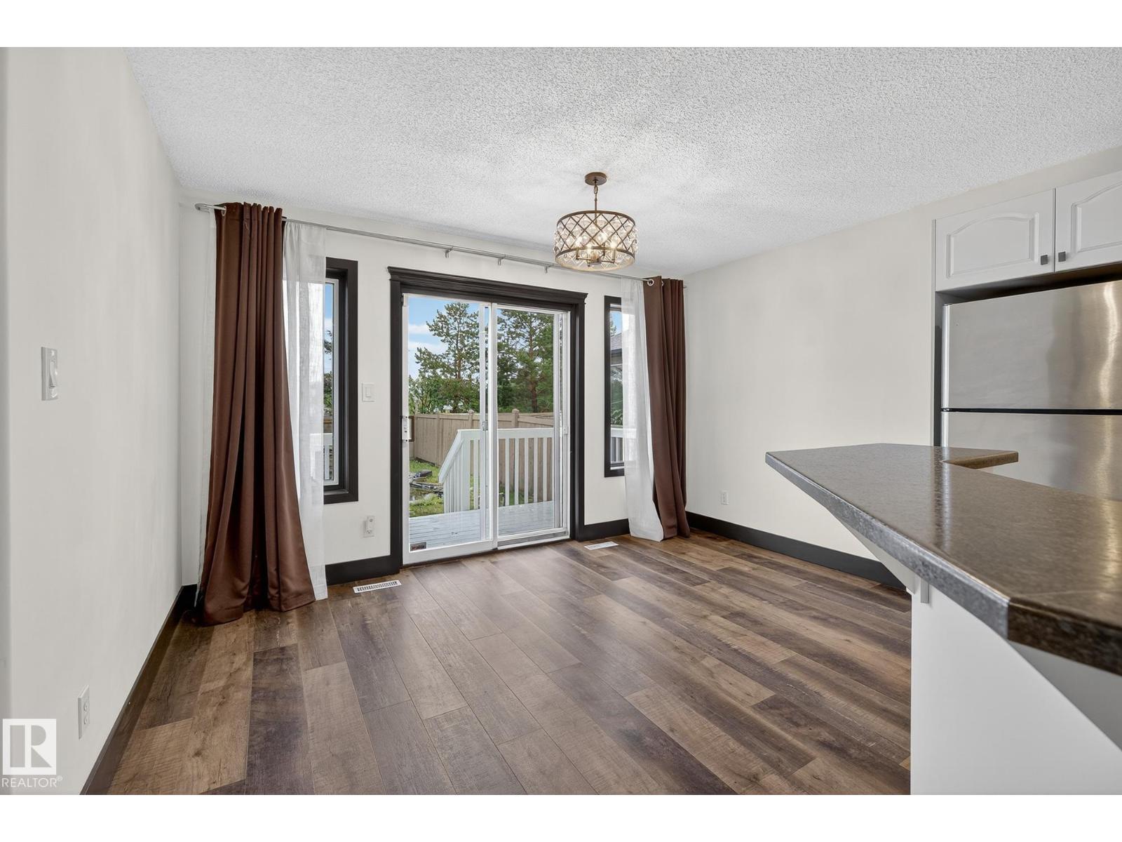 Photo 42 of 11421 118 St Nw, Edmonton AB