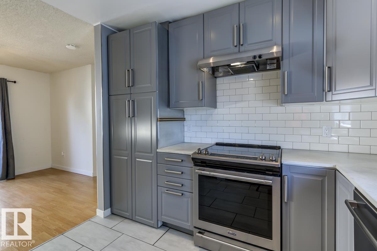 Photo 32 of 1520 80 A St Nw, Edmonton AB