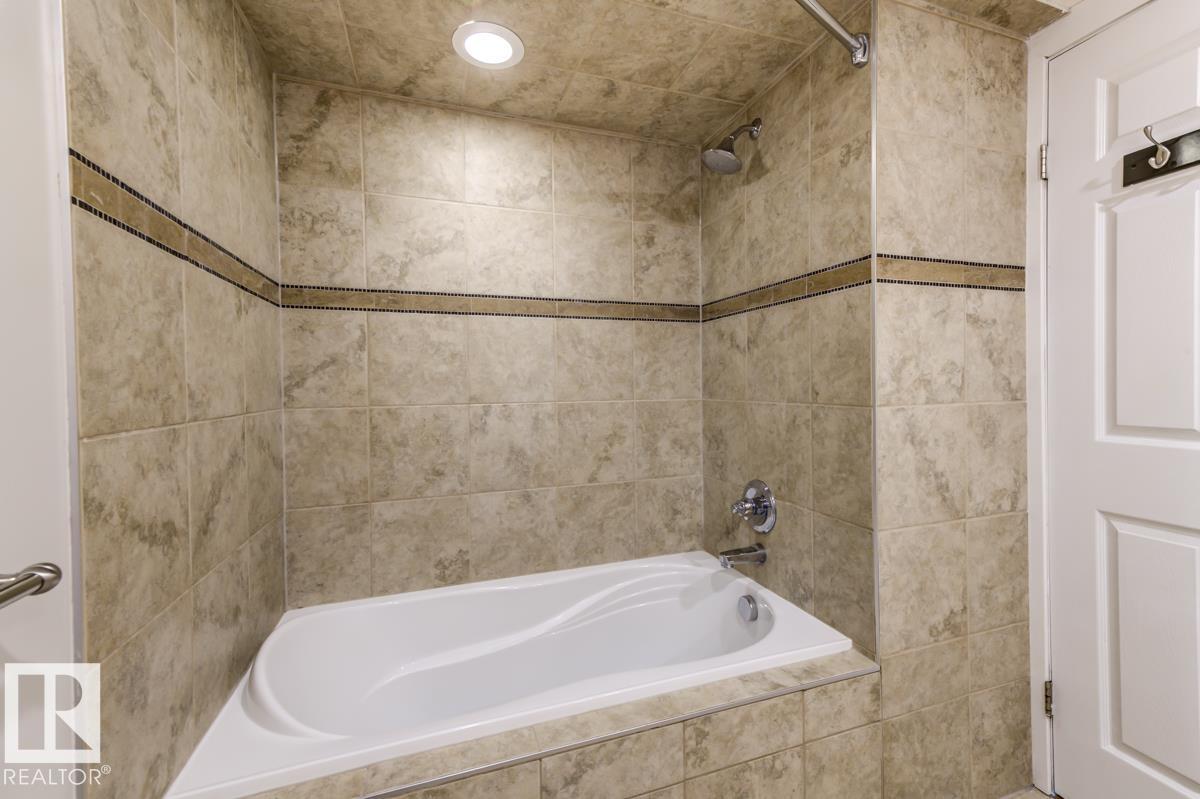 Photo 51 of 1520 80 A St Nw, Edmonton AB