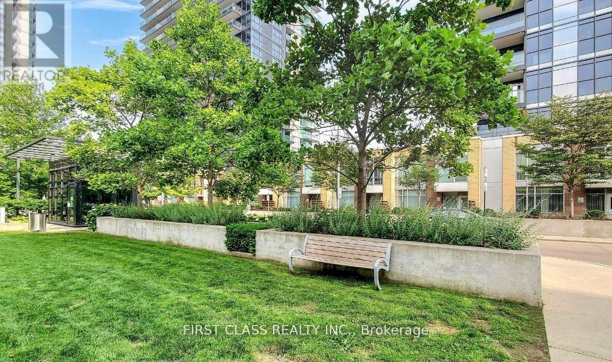 Photo 25 of 201 B 19 Singer Court, Toronto ON