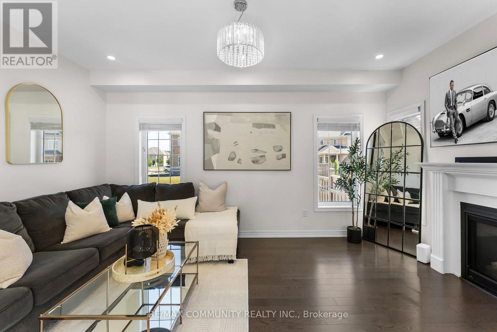 Photo 14 of 279 Kenneth Cole Drive, Clarington ON