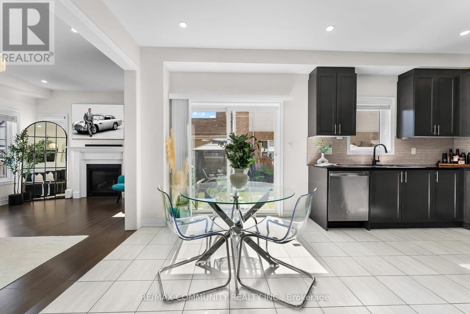 Photo 21 of 279 Kenneth Cole Drive, Clarington ON