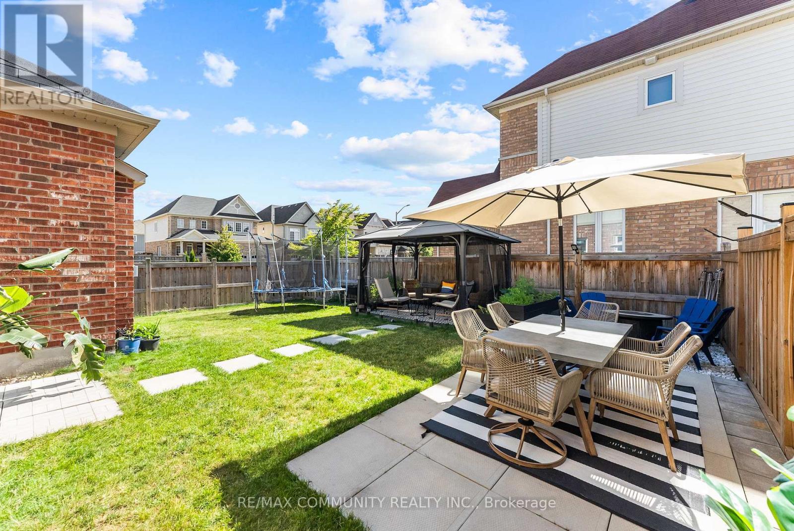 Photo 39 of 279 Kenneth Cole Drive, Clarington ON