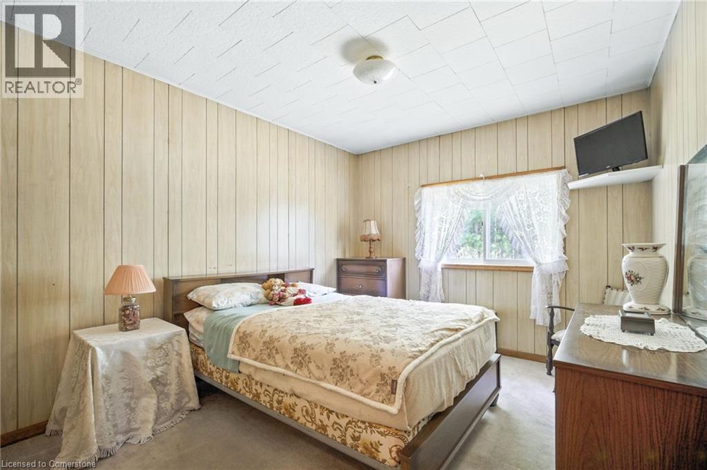 Photo 14 of 572 Parkside Drive, Waterdown ON