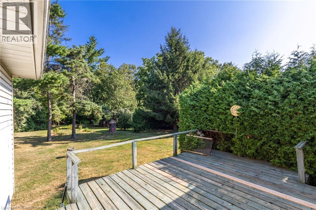 Photo 20 of 572 Parkside Drive, Waterdown ON
