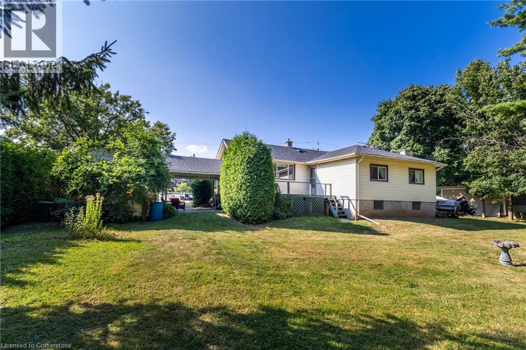 Photo 21 of 572 Parkside Drive, Waterdown ON